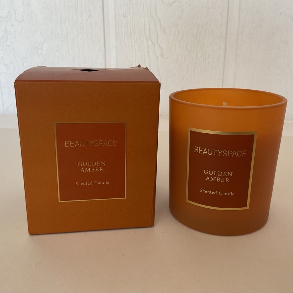Beauty space Golden Amber Candle NWT